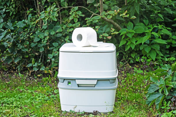 Best Porta potty rental near me  in Iola, WI