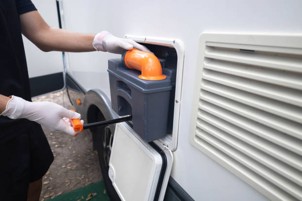 Best Porta potty rental for parties  in Iola, WI