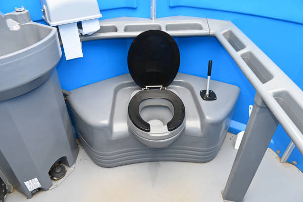 Best Local porta potty services  in Iola, WI