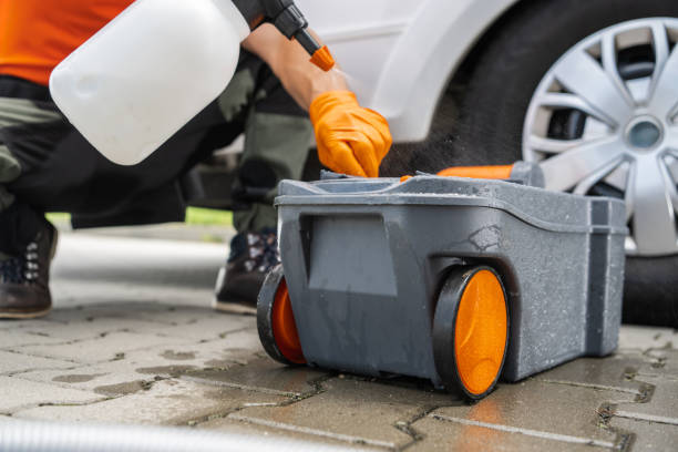 Best Portable toilet rental cost  in Iola, WI